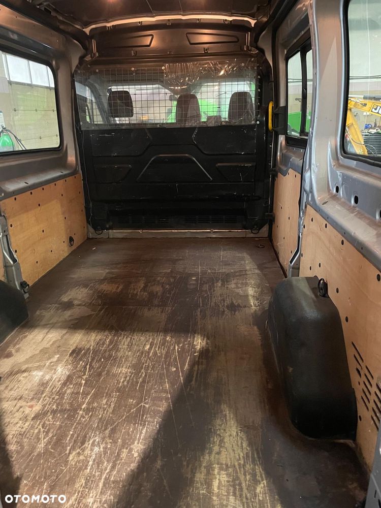 Ford Transit - 9
