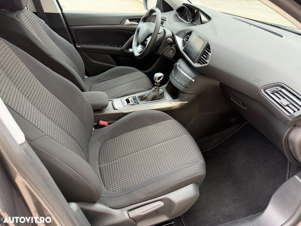Peugeot 308 PureTech 110 Stop & Start Style - 22