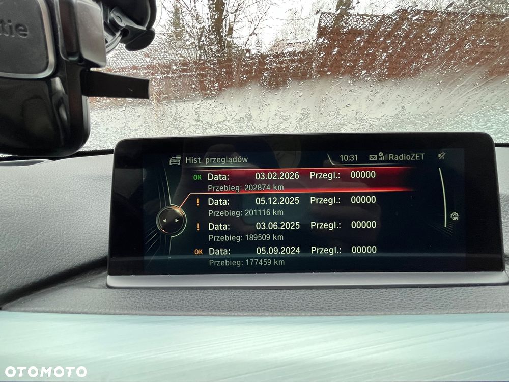 BMW Seria 3 320d xDrive M Sport - 10