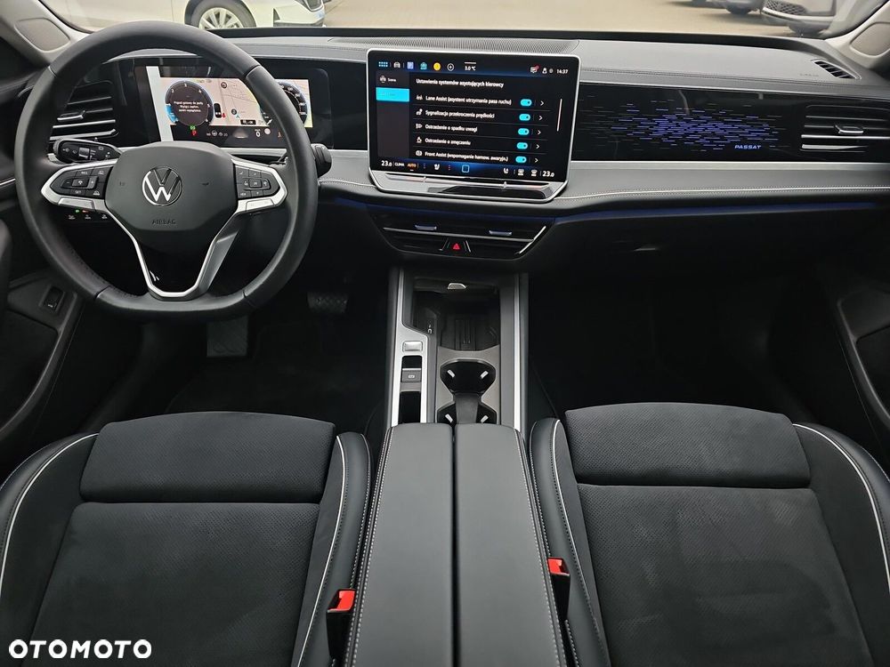 Volkswagen Passat - 10