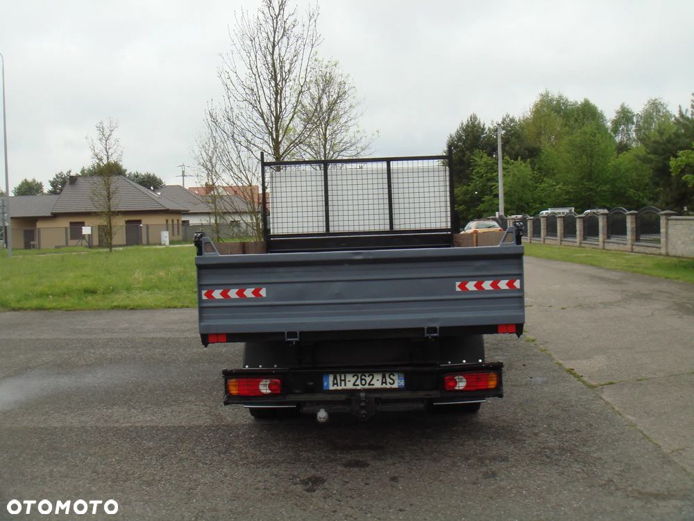 Nissan CABSTAR - 8