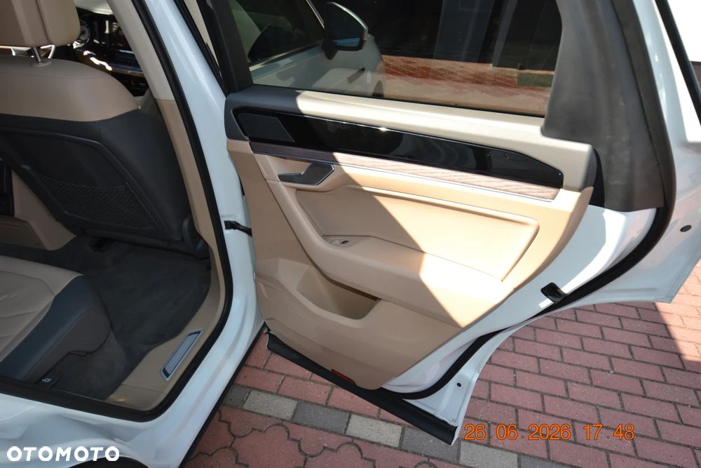 Volkswagen Touareg 3.0 V6 TFSI 4Motion Edition 20 - 19