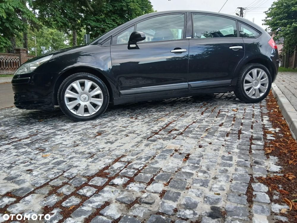 Citroën C4 2.0 16V Exclusive - 15