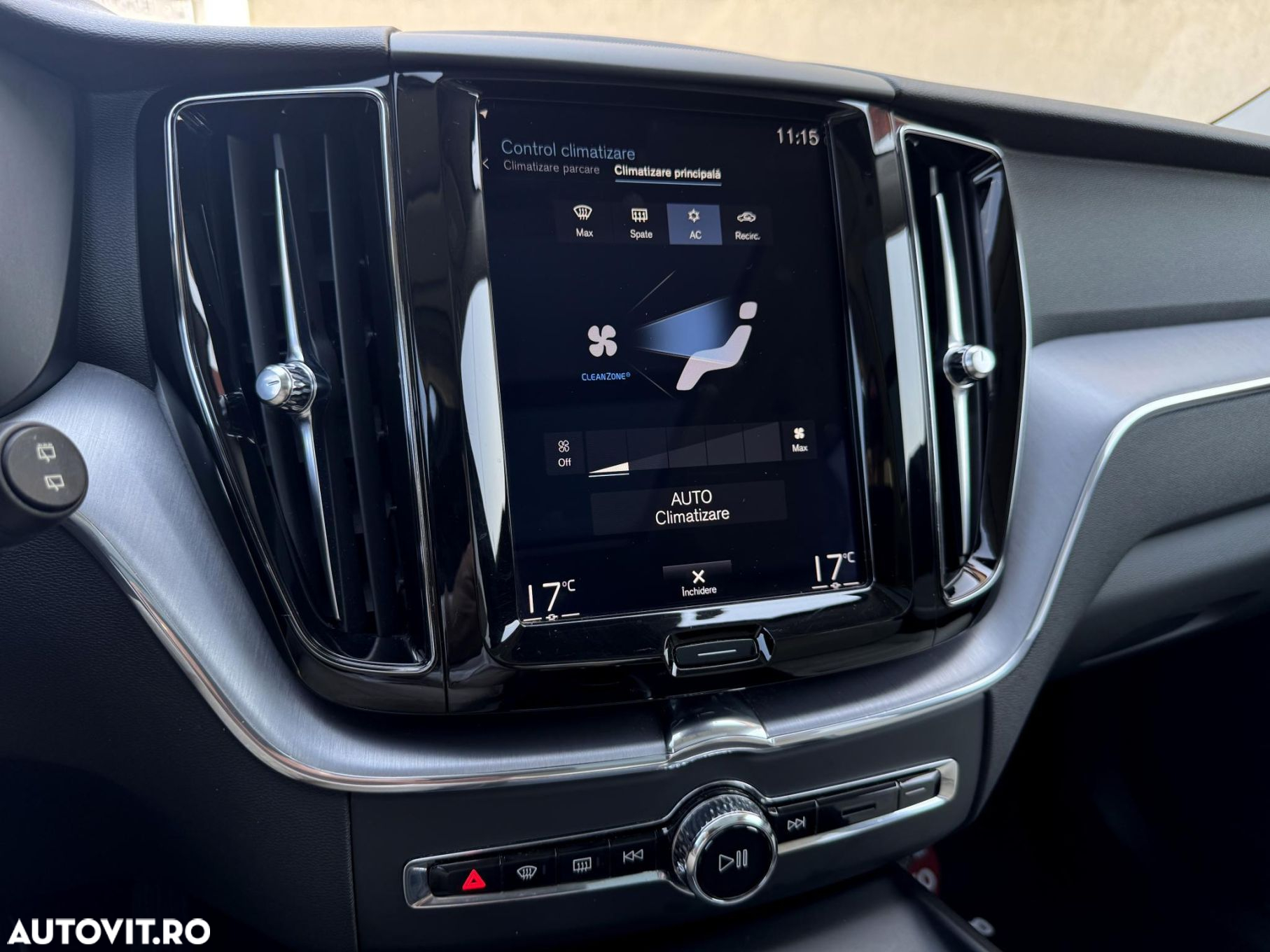 Volvo XC 60 D4 Momentum Pro - 15