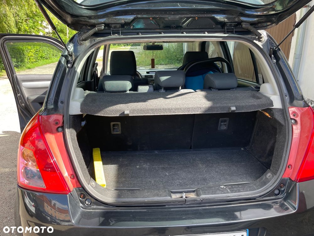 Suzuki Swift - 10