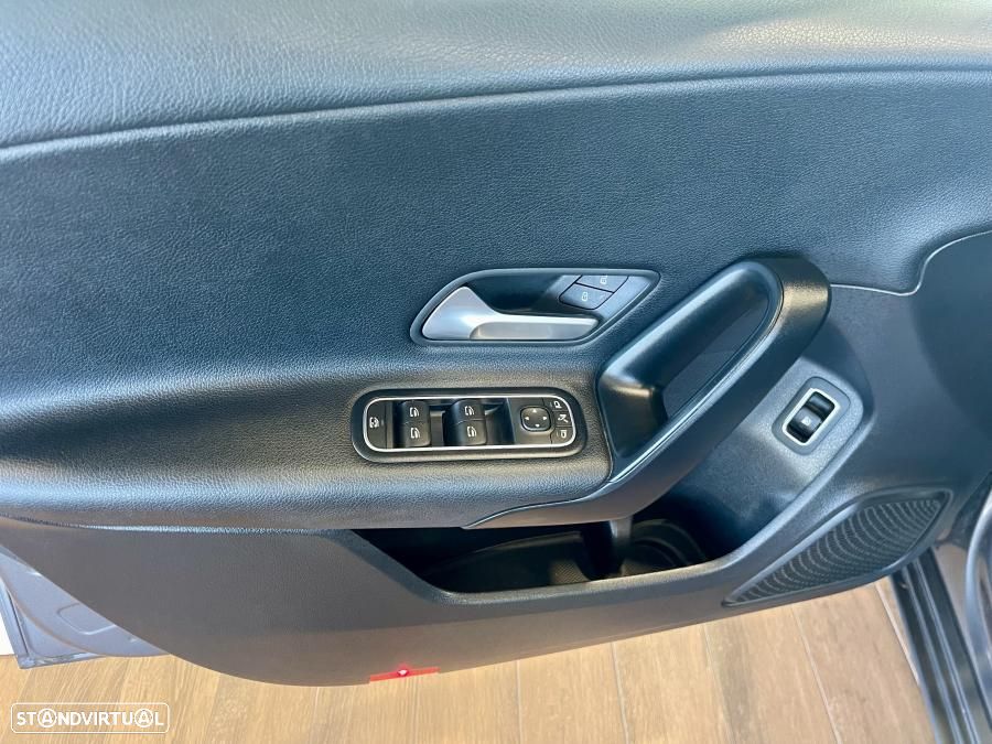 Mercedes-Benz A 250 e Style Plus - 27