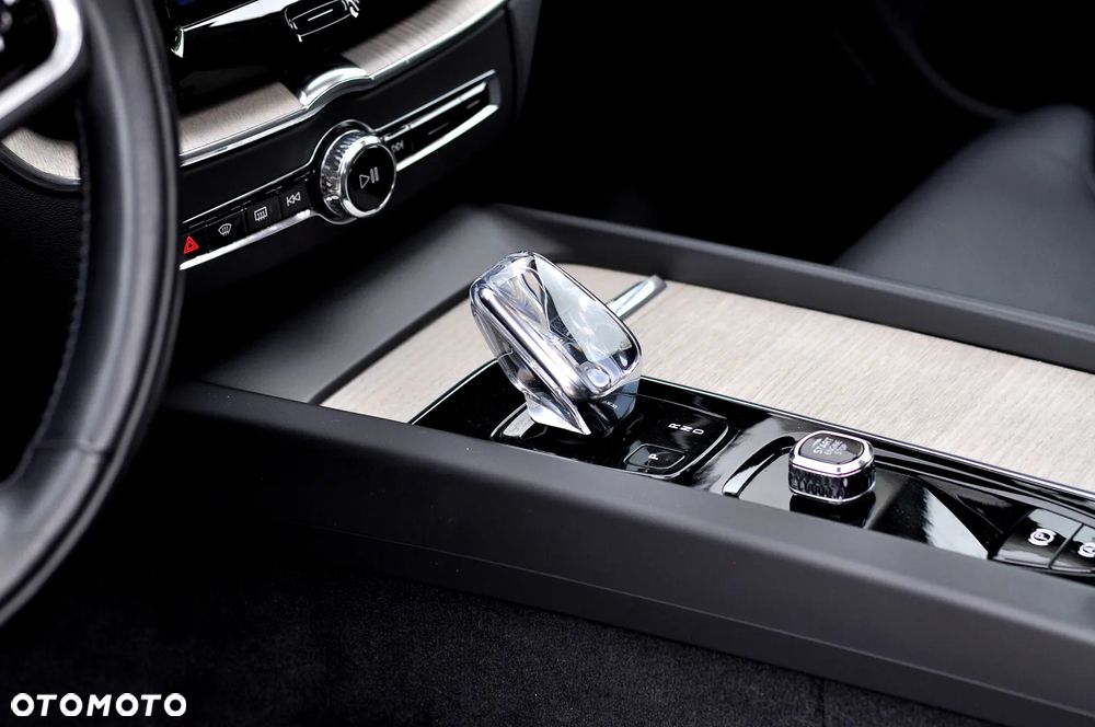 Volvo XC 60 B5 D AWD Geartronic Inscription - 29