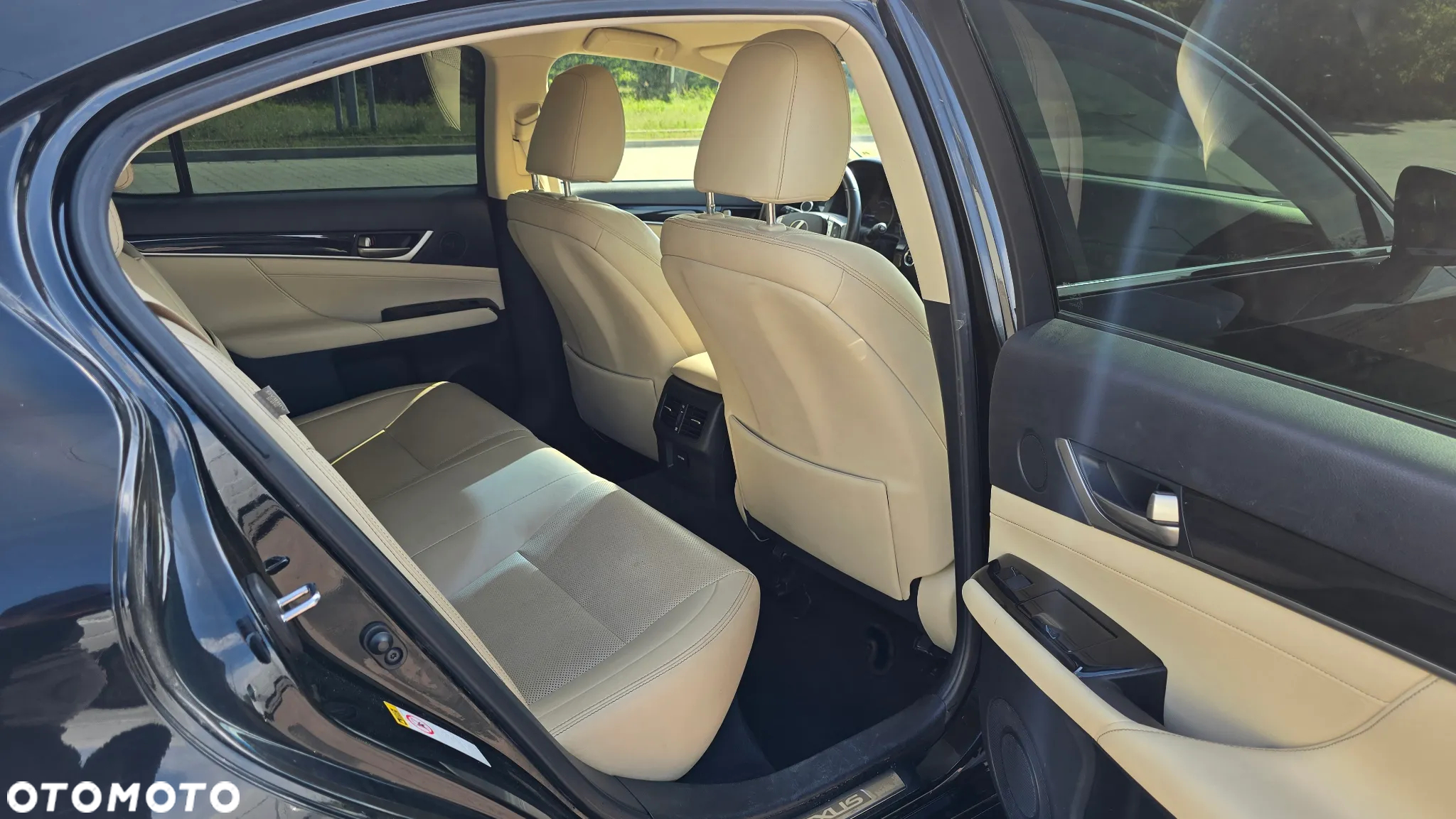 Lexus GS 300h Elite Business - 32