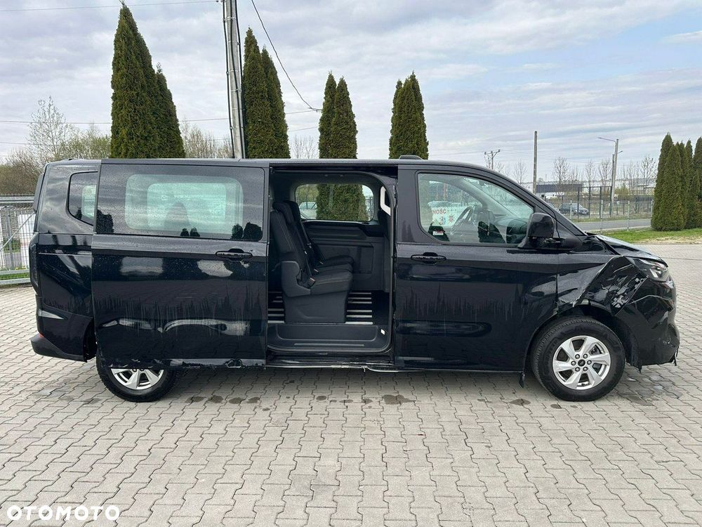 Ford Tourneo Custom - 7