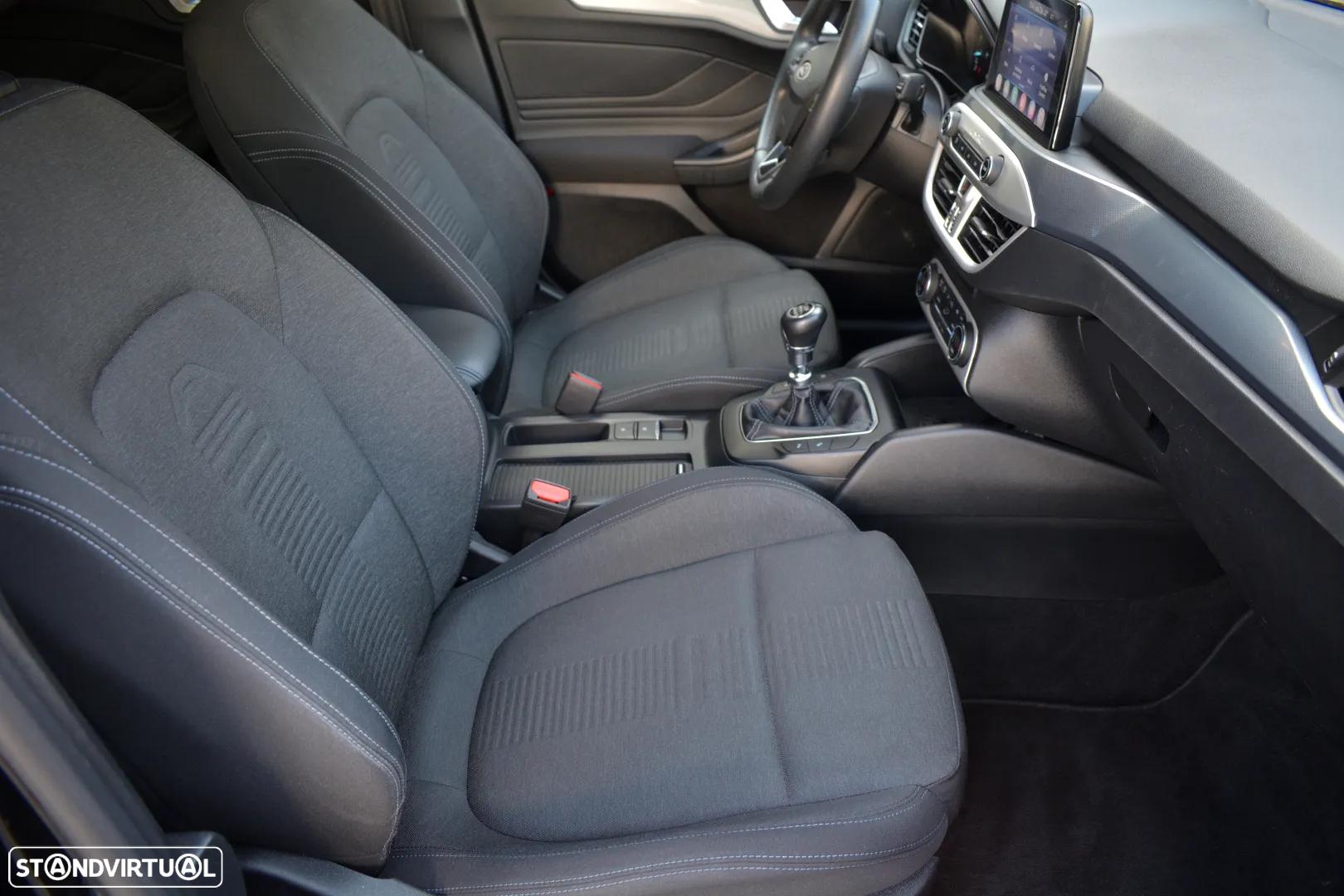 Ford Focus 1.0 EcoBoost Active - 18