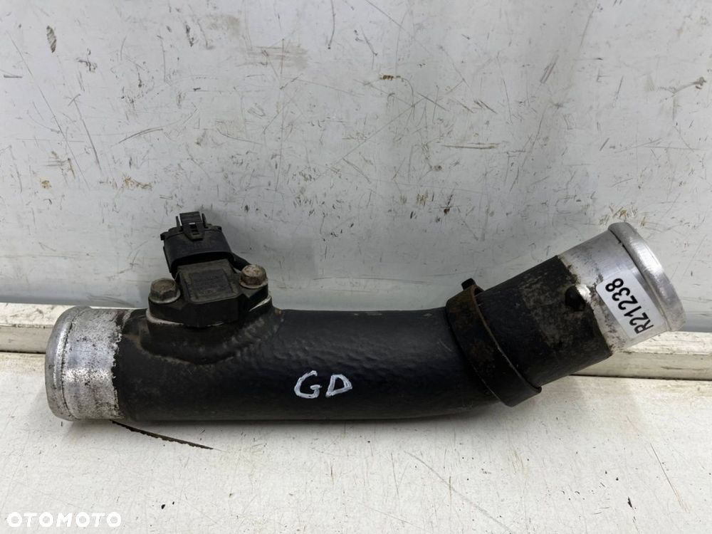 Rura Hyundai Grandeur IV 05-11r. 2.2 CRDi przewód dolotowy intercoolera wąż powietrza z czujnikiem - 1