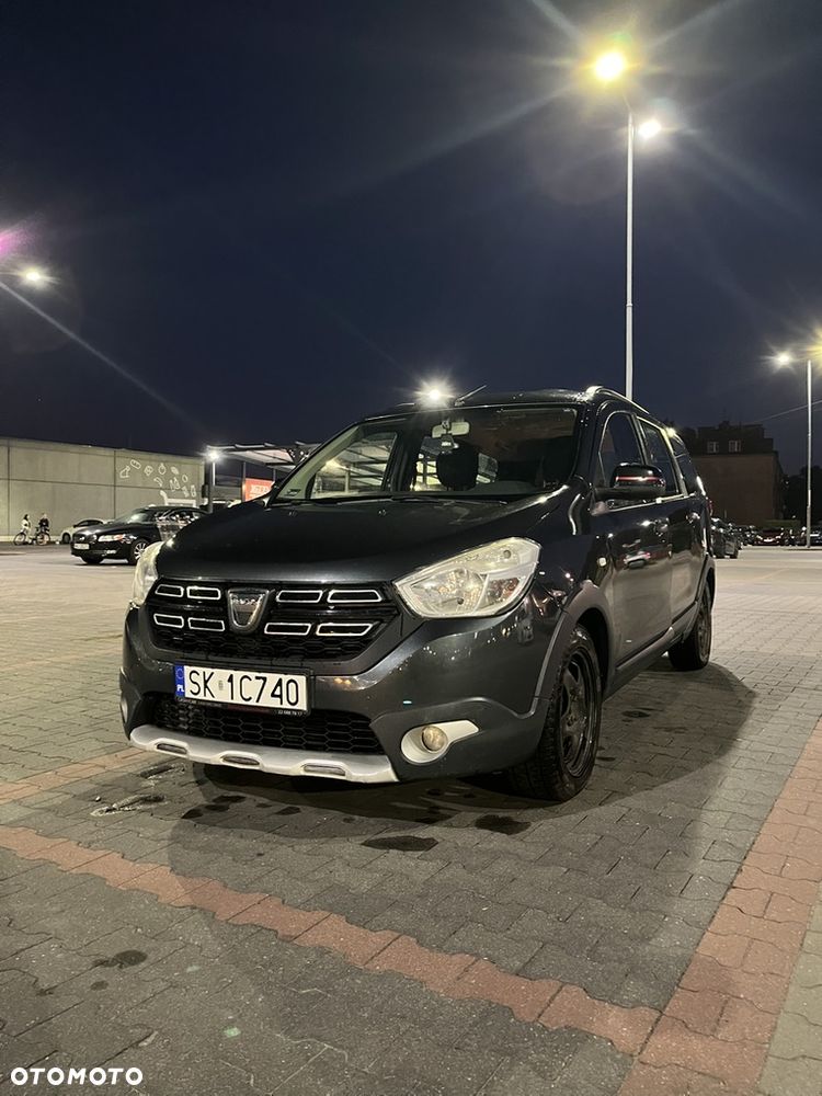 Dacia Lodgy 1.6 SCe Stepway S&S - 1
