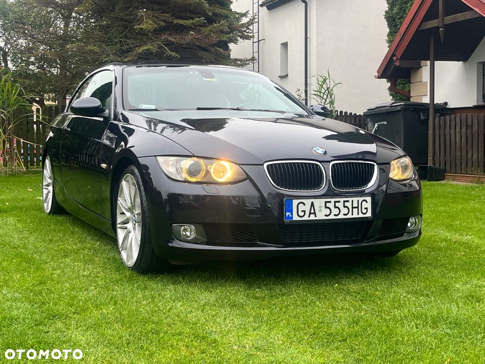 BMW Seria 3 320d DPF Cabrio - 2
