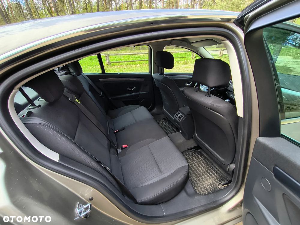 Renault Laguna 1.5 dCi Expression - 8