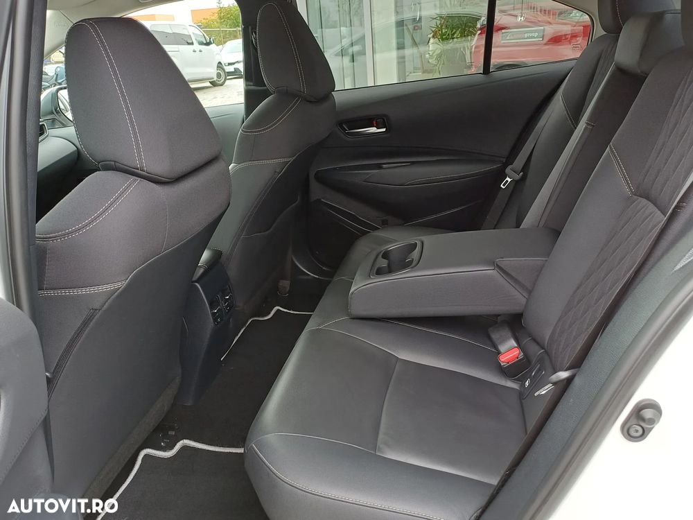 Toyota Corolla 1.8 HSD TS Exclusive Plus tapiterie Neagra - 12