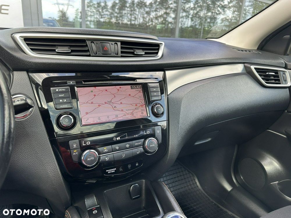 Nissan Qashqai 1.7 dCi N-Connecta - 21