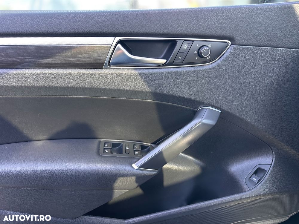 Volkswagen Passat 2.0 TSI DSG Comfortline - 9