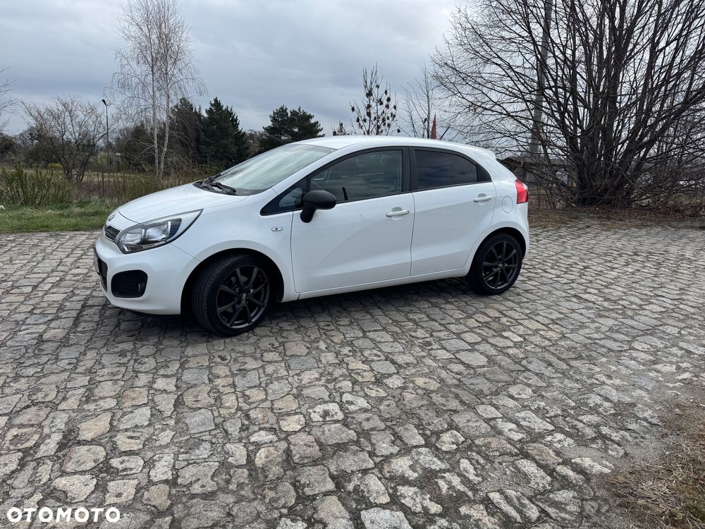 Kia Rio - 2