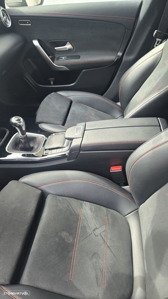 Mercedes-Benz A 200 ver-d-8g--dct-lim-special-edition - 14