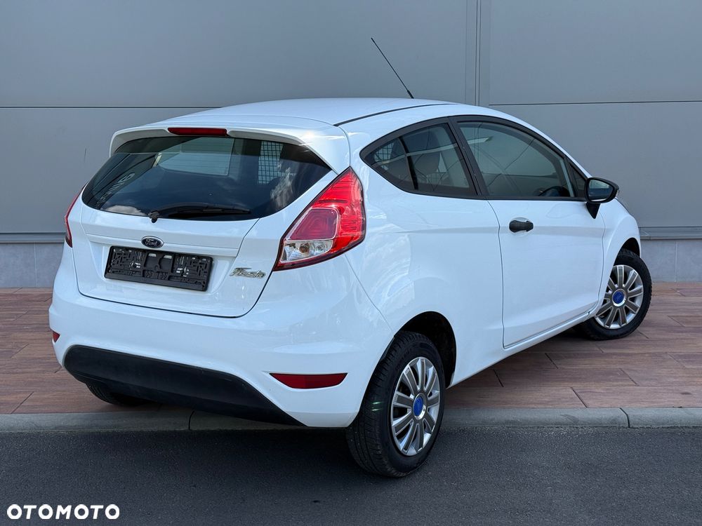 Ford Fiesta - 5