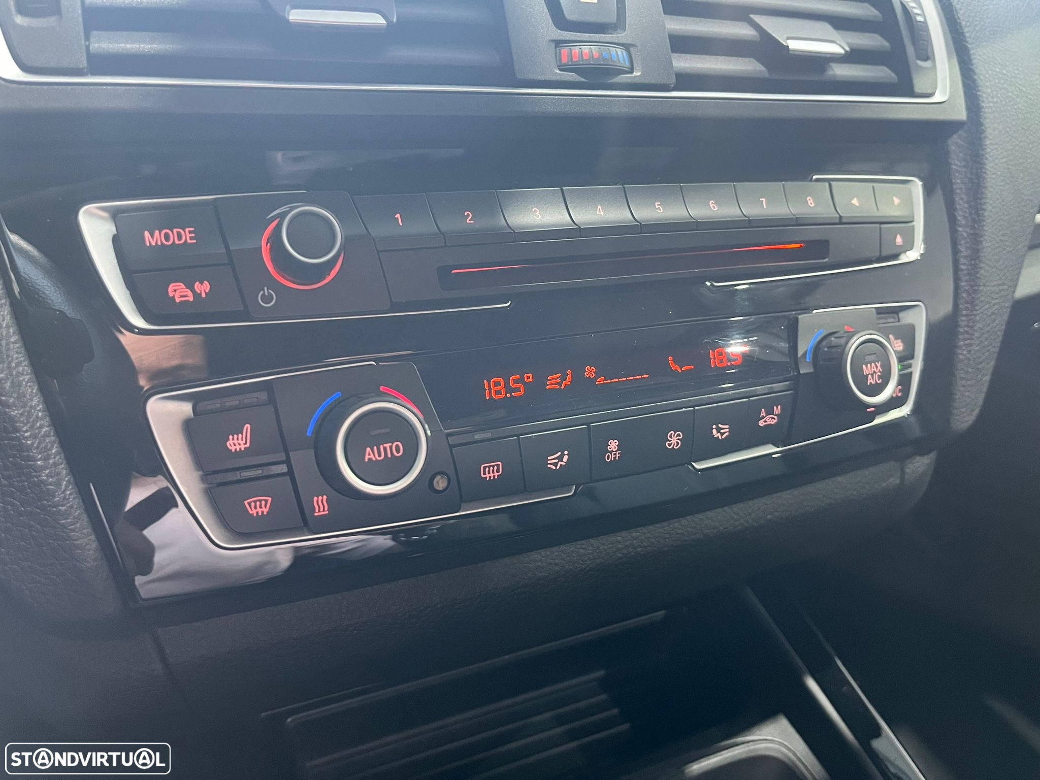 BMW 118 d Aut. Sport Line - 21