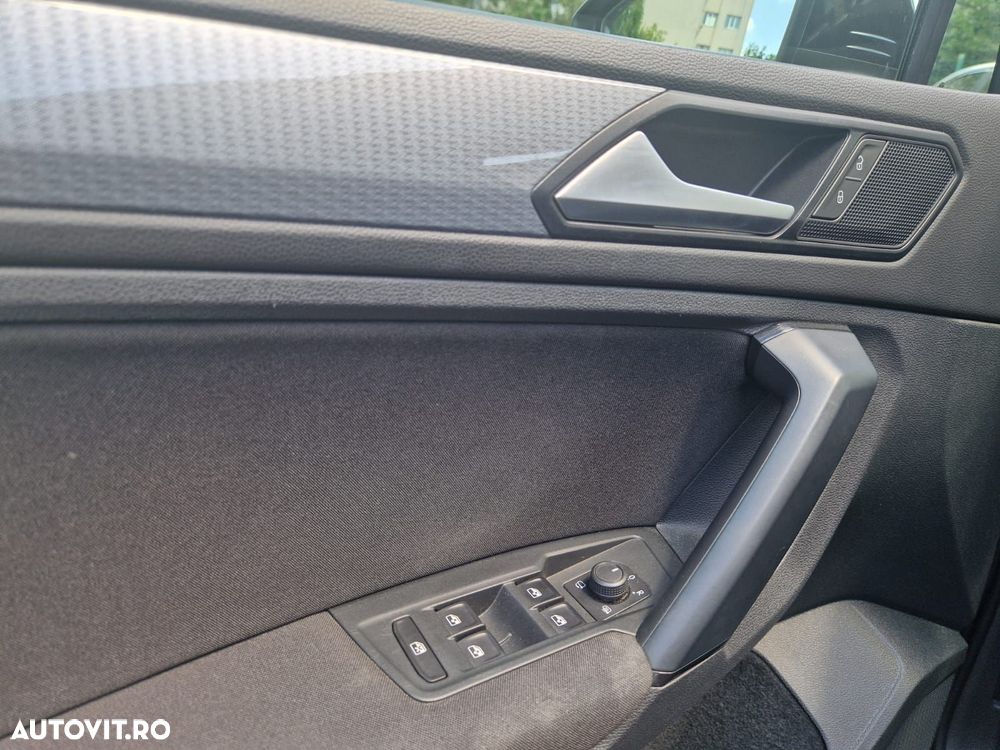 Volkswagen Tiguan - 10