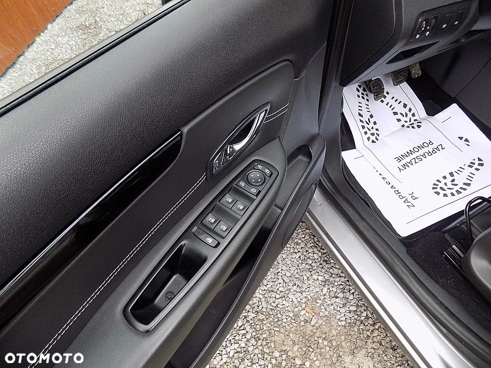 Renault Grand Scenic ENERGY TCe 115 S&S LIMITED - 9