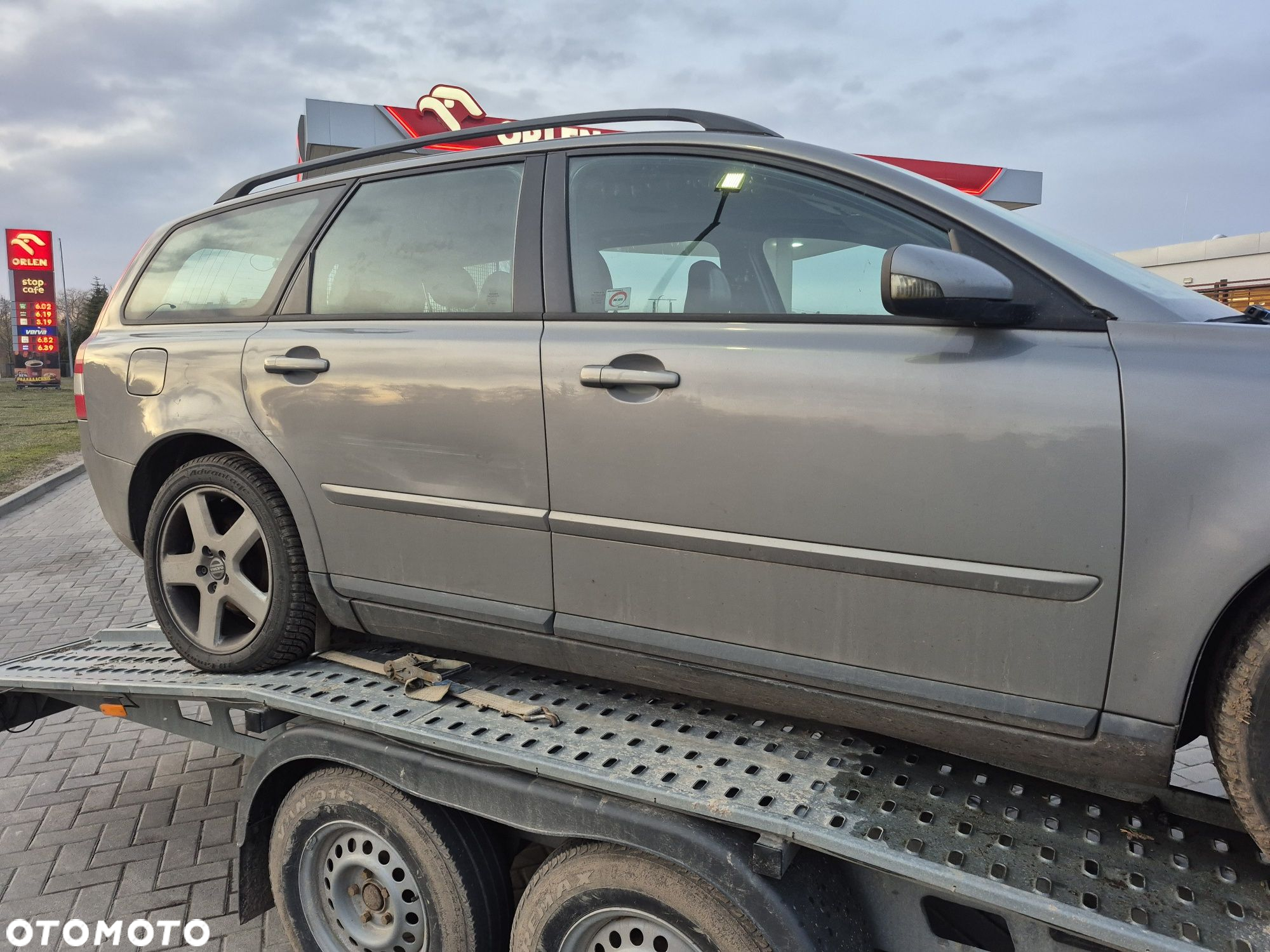 Części do Volvo v50 2.0d hdi D4204T 136km 100kw kolor 462-46 - 2