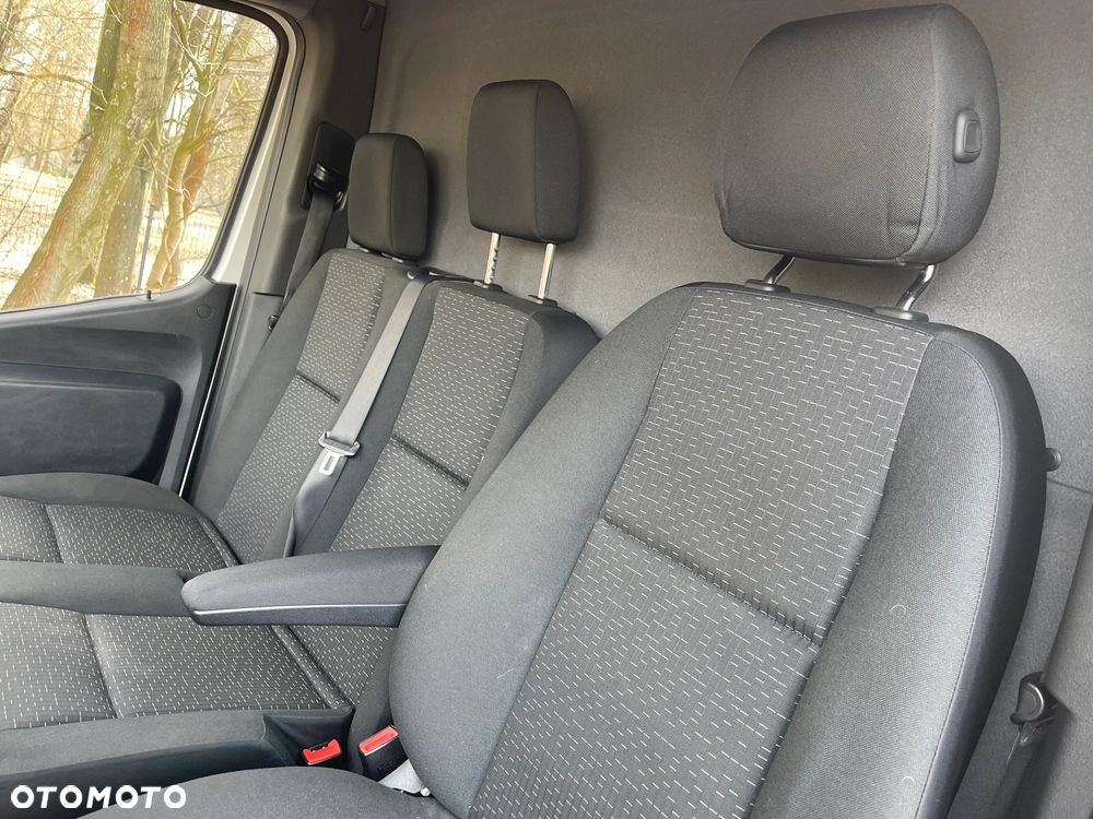 Mercedes-Benz Sprinter W907 319 CDI 2019 ROK 3.0 V6 190 KM MANUAL 6 BIEGÓW MAX MAXI DŁUGI L4H2 - 19