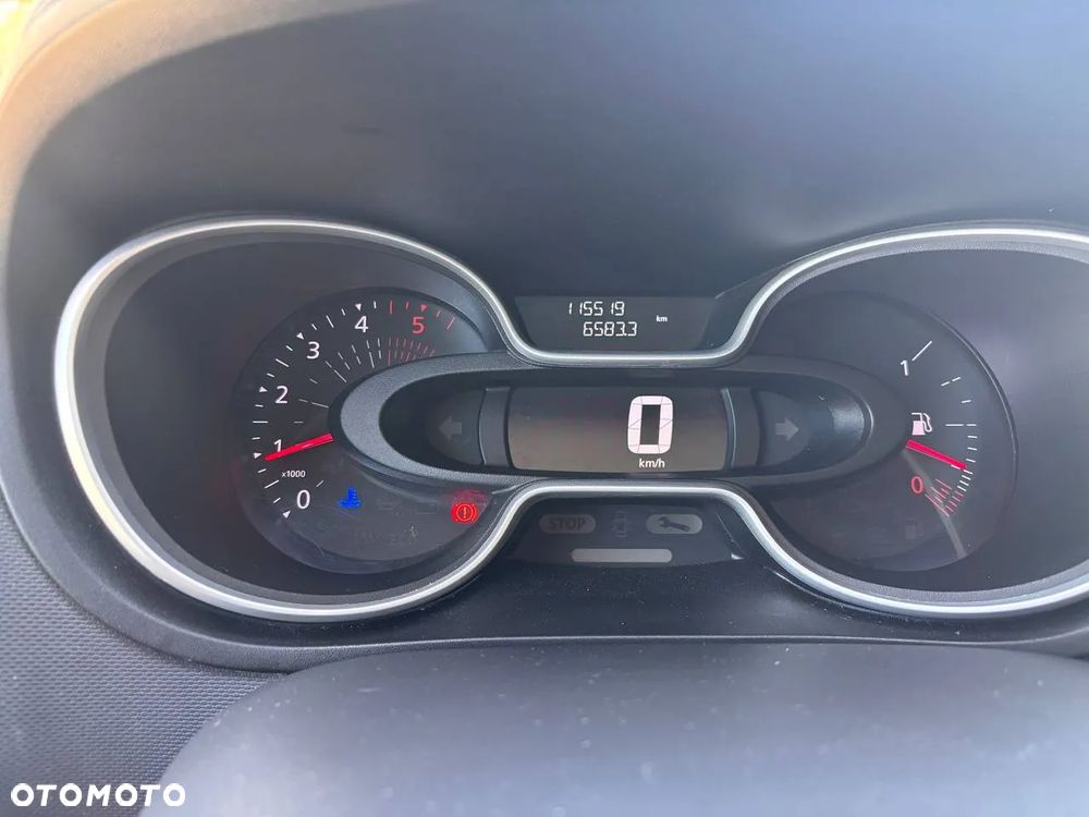 Renault Trafic - 15