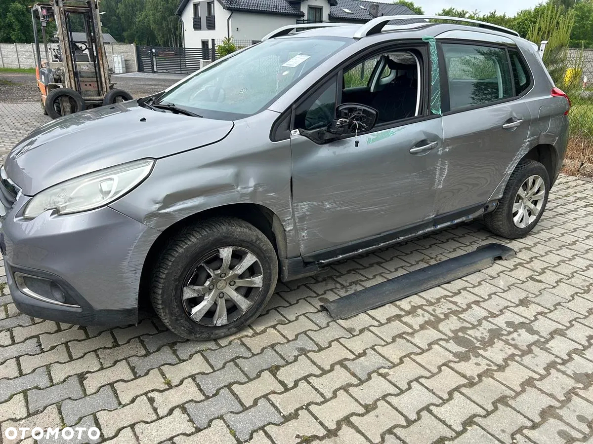 Peugeot 2008 1.6 e-HDi Allure S&S - 2