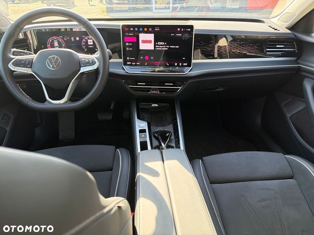 Volkswagen Passat 2.0 TDI SCR 4Mot Style DSG - 16