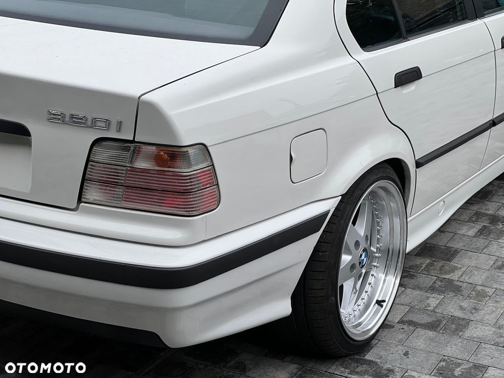 BMW Seria 3 - 23