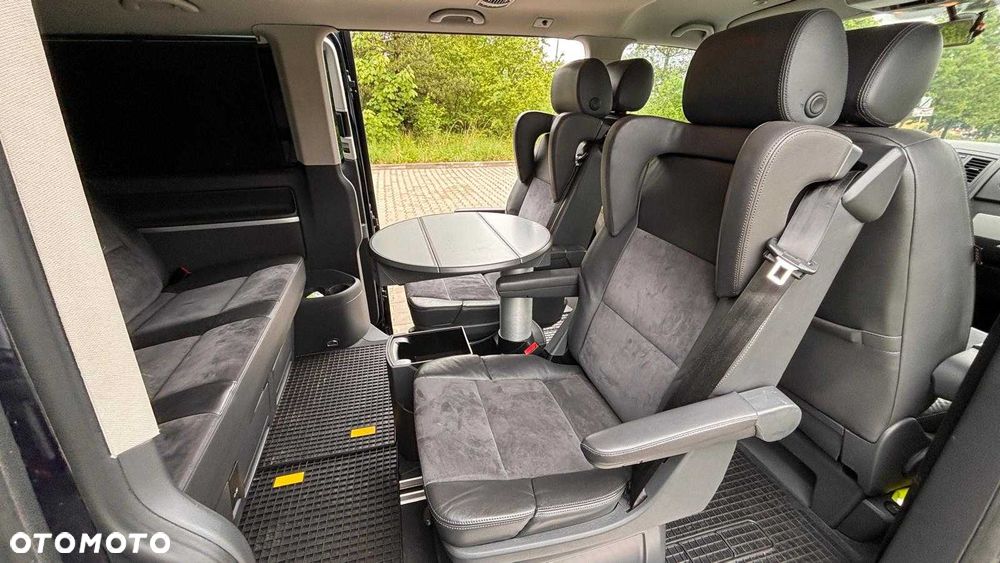 Volkswagen Multivan - 5