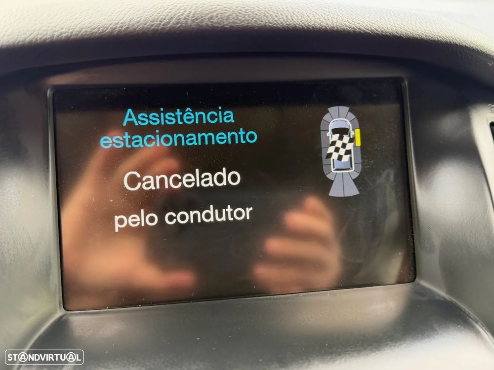Ford Focus SW 1.0 SCTi Titanium - 21