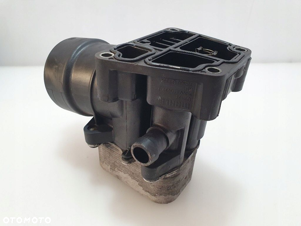 AUDI A3 8P GOLF TOURAN CADDY PODSTAWA FILTRA OLEJU TDI OBUDOWA 03L115389C - 9