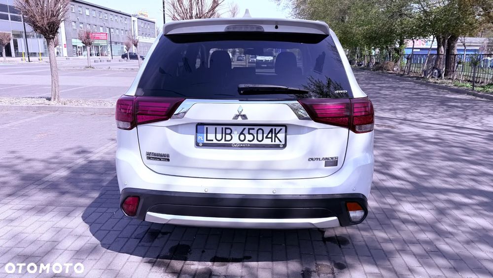 Mitsubishi Outlander 2.0 Intense + 4WD CVT - 3