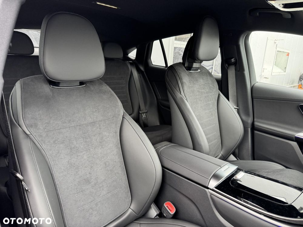 Mercedes-Benz GLC 220 d mHEV 4-Matic AMG Line - 12