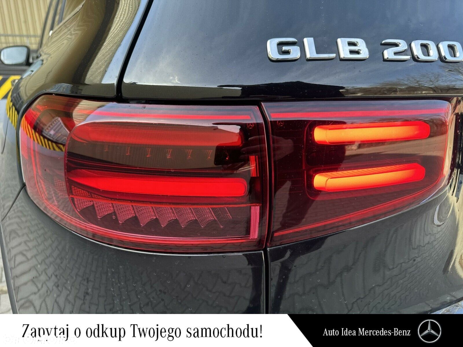 Mercedes-Benz GLB - 14