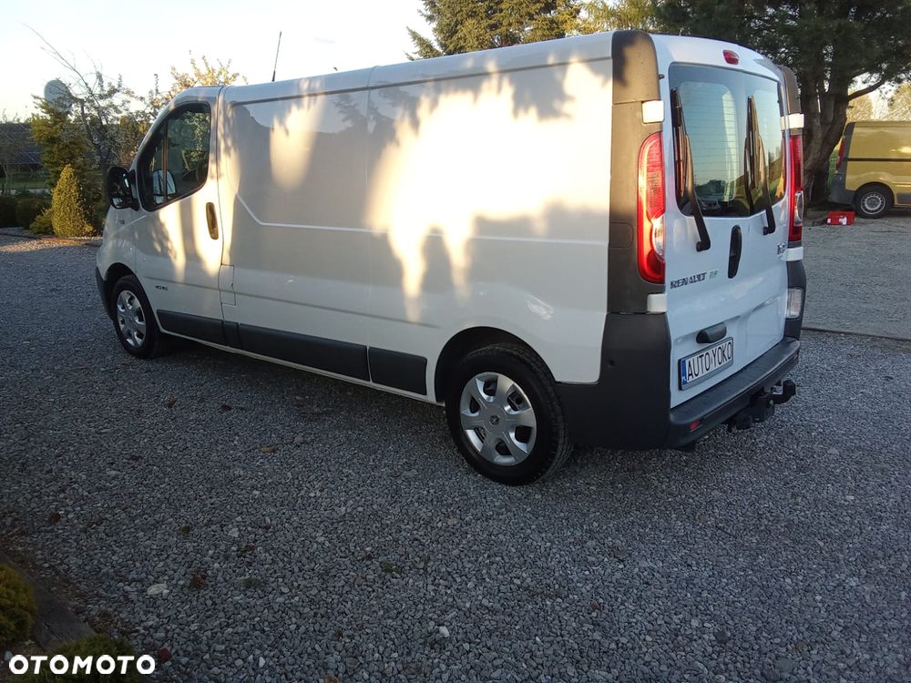 Renault Trafic - 12