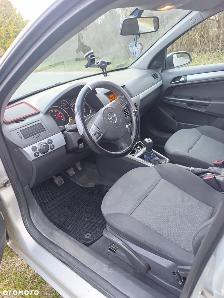 Opel Astra 1.6 Edition - 4