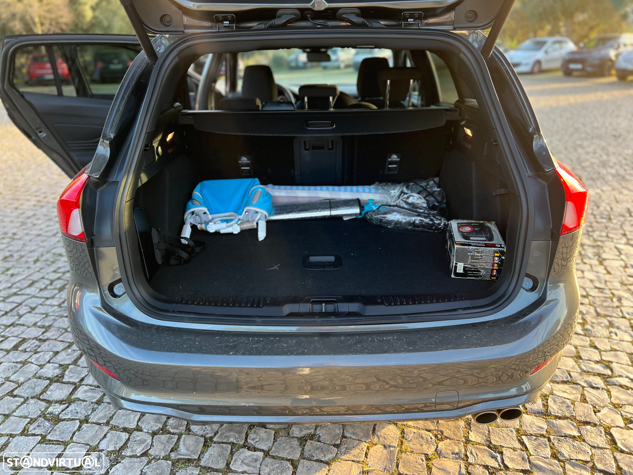 Ford Focus SW 1.0 EcoBoost MHEV ST-Line X - 11