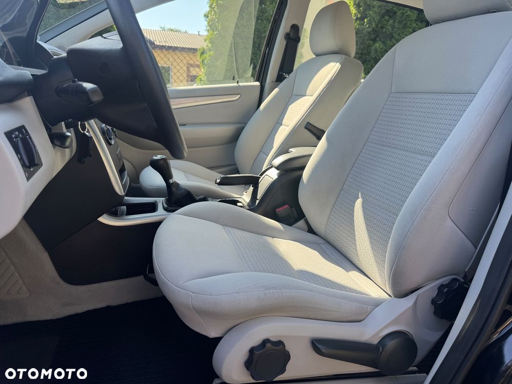 Mercedes-Benz Klasa B 180 BlueEFFICIENCY SPORT EDITION - 7