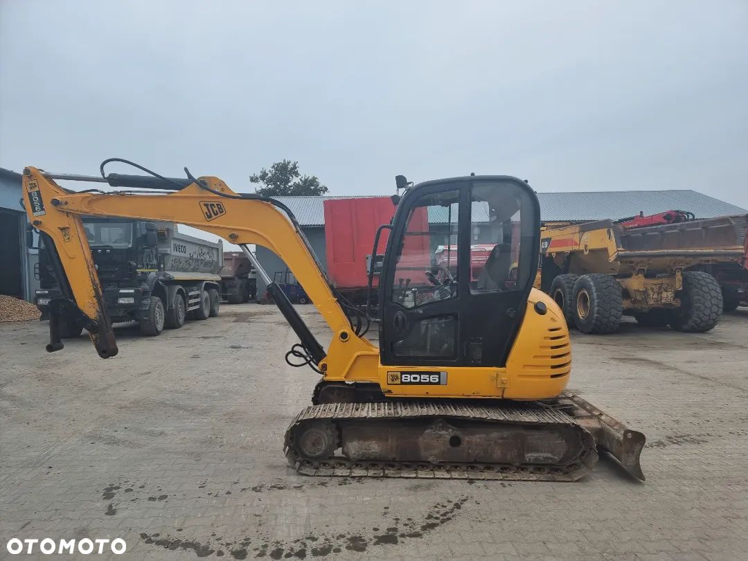JCB 8056 - 1