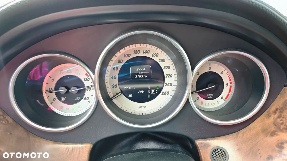 Mercedes-Benz CLS 350 CDI DPF 4Matic BlueEFFICIENCY 7G-TRONIC - 11