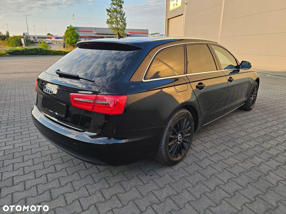 Audi A6 Avant - 16