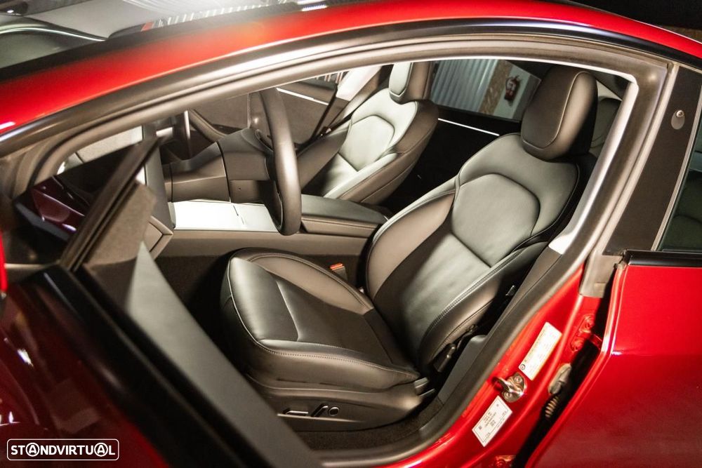 Tesla Model 3 Long Range Tração Integral - 31