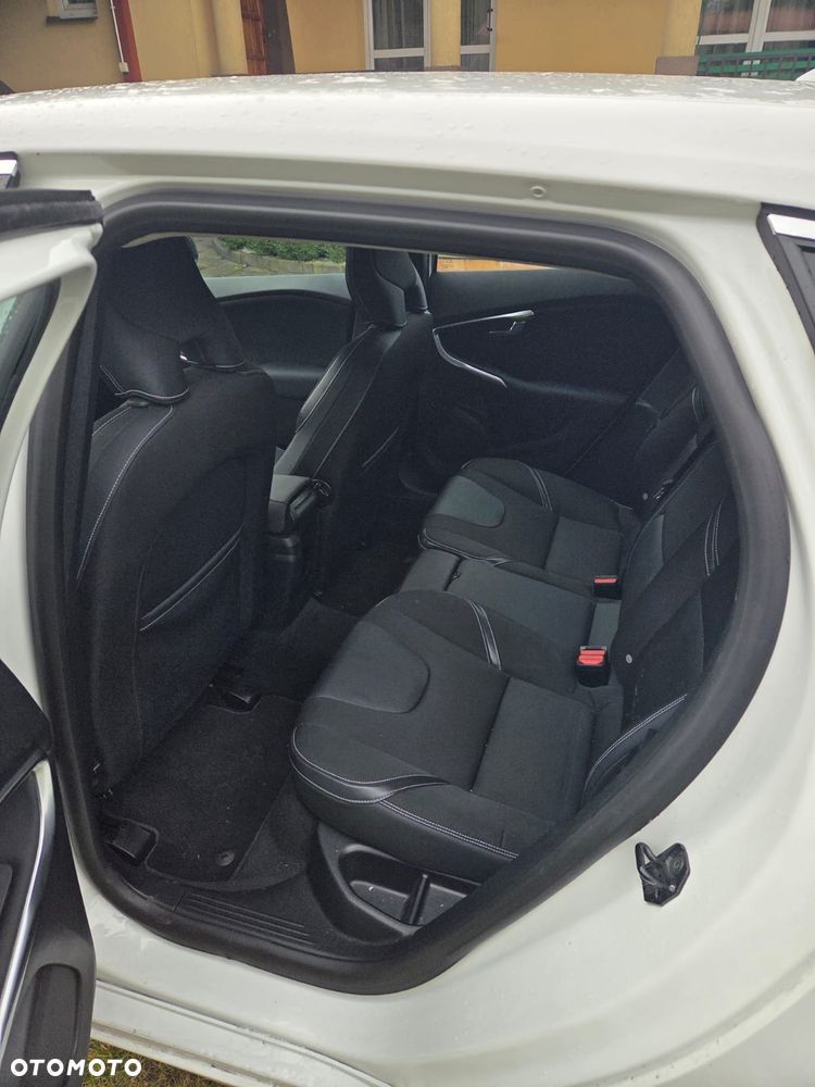 Volvo V40 T3 - 4