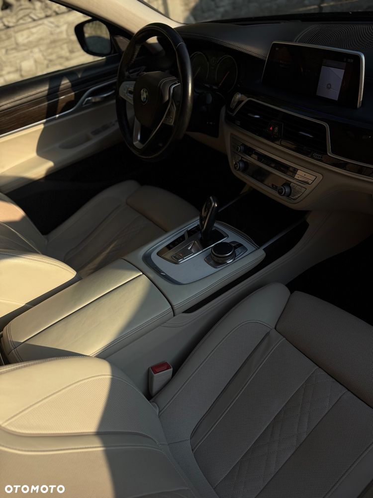 BMW Seria 7 730Ld xDrive - 7
