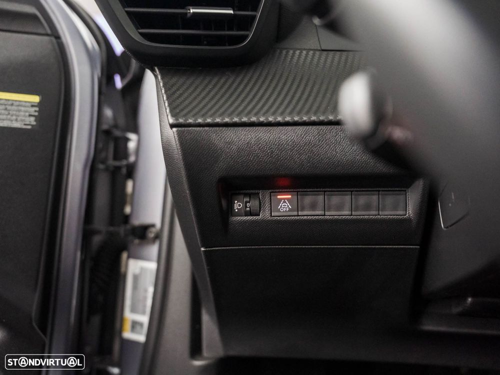 Peugeot e-2008 50 kWh Active Pack - 17